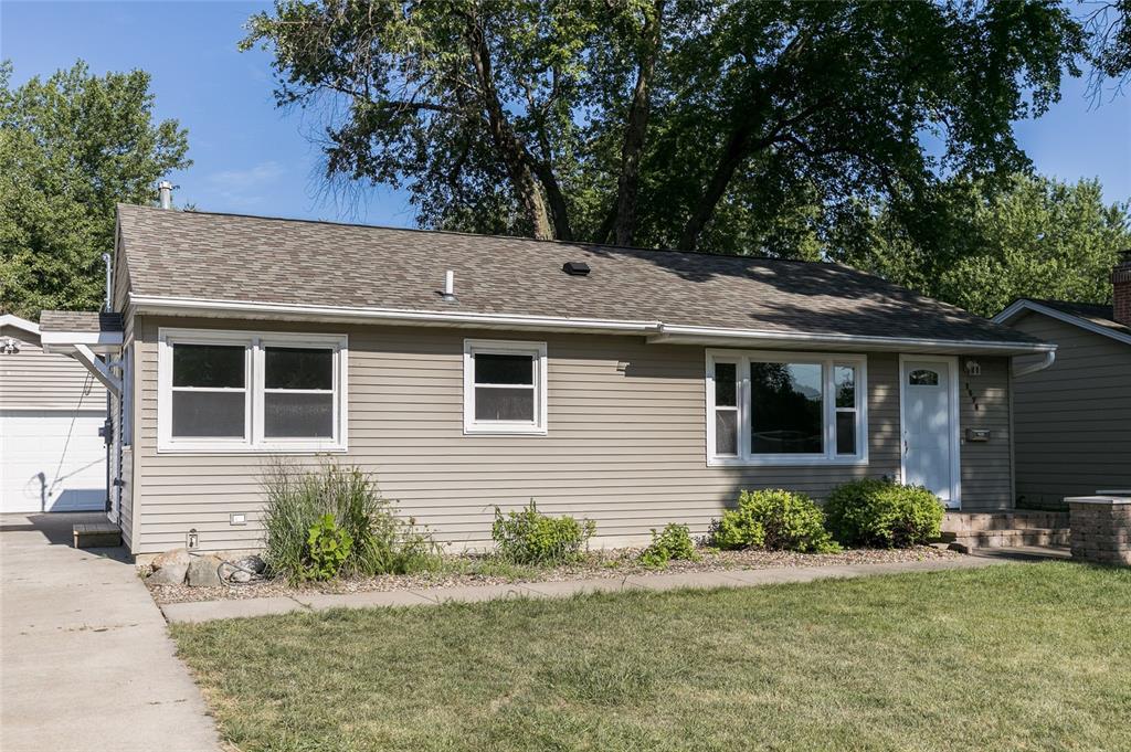 1575 26th Street - Photo 1