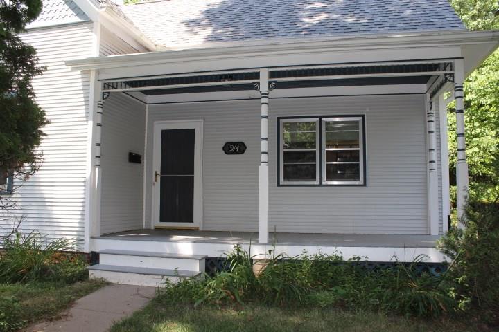 914 Fairchild Street - Photo 1