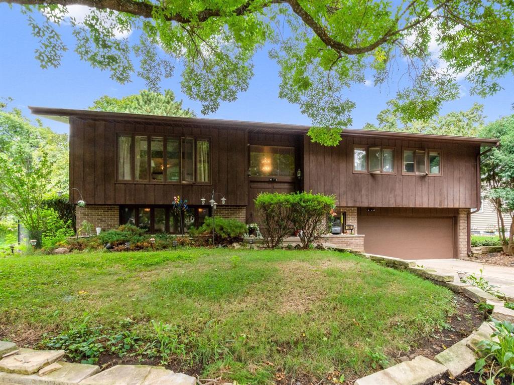 1060 Brockman Avenue - Photo 1