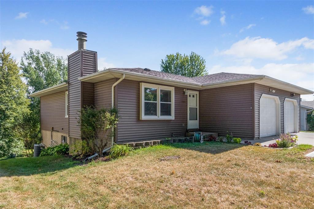 1908 South Ridge Drive - Photo 1