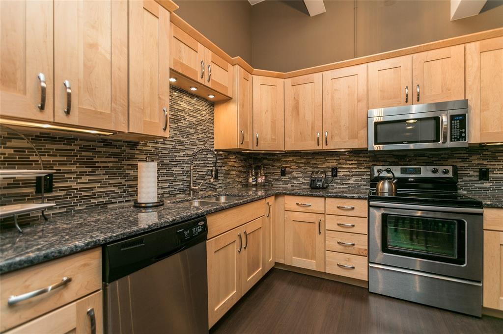 905 3rd Street - Photo 1