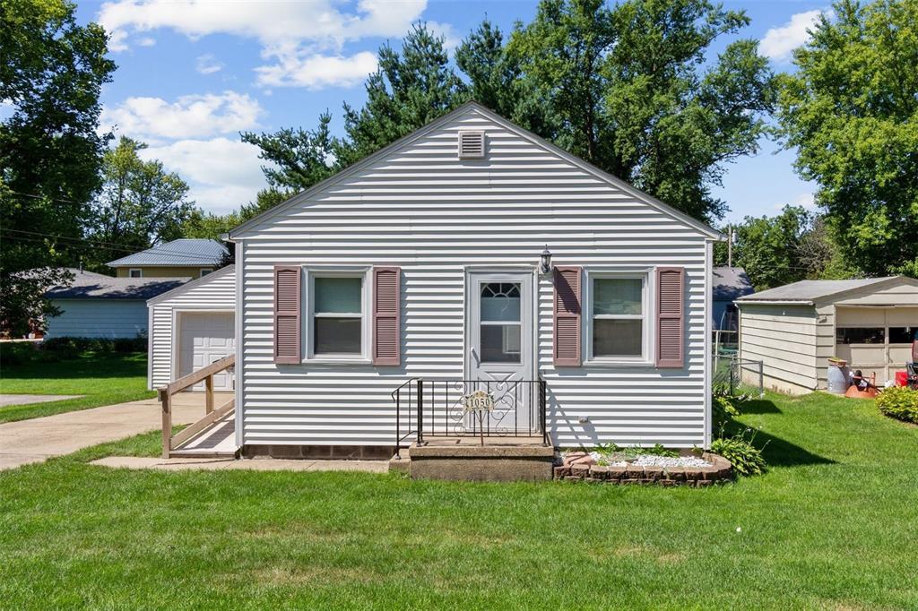 1050 5th Street - Photo 1