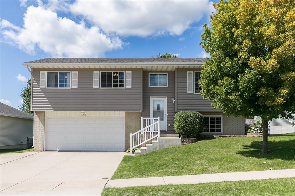 690 Emerald Street - Photo 1