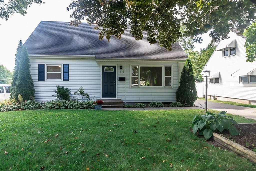 1229 30th Street - Photo 1