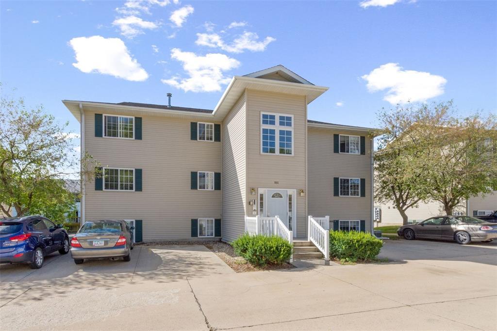 860 Magnolia Lane - Photo 1