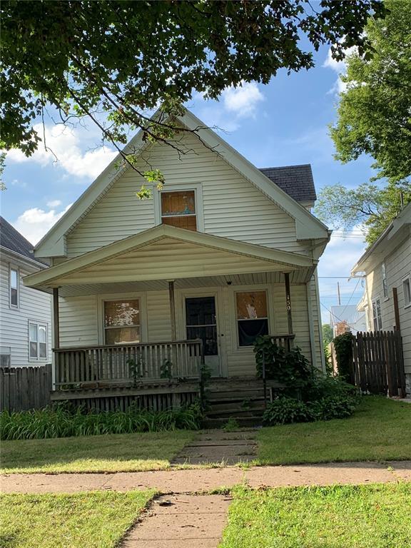 1504 D Ave Ne - Photo 1