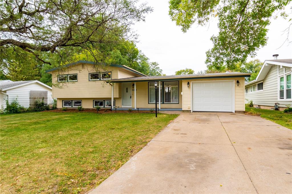 630 29th Street - Photo 1