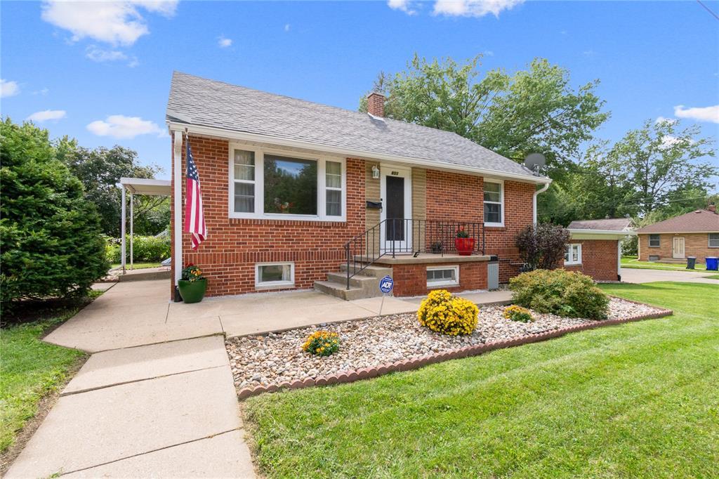 601 39th Street - Photo 1