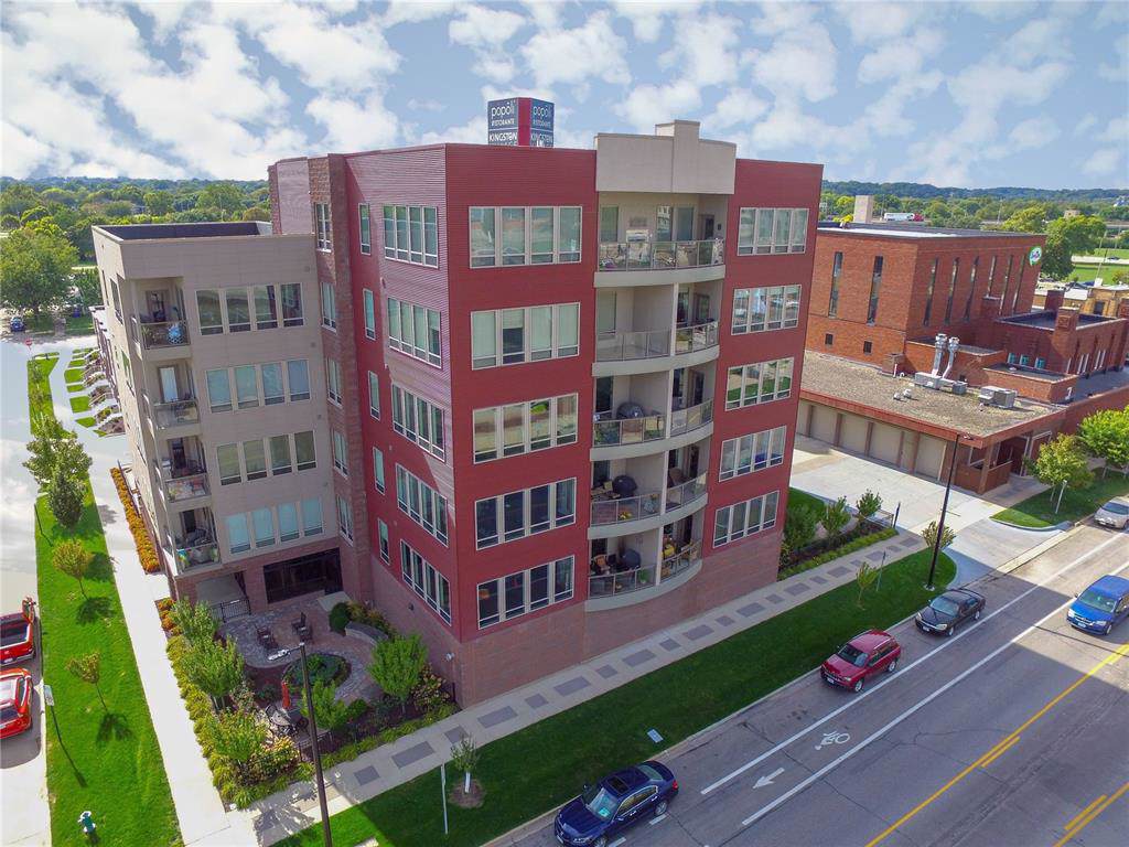 100 4th Avenue - Photo 1