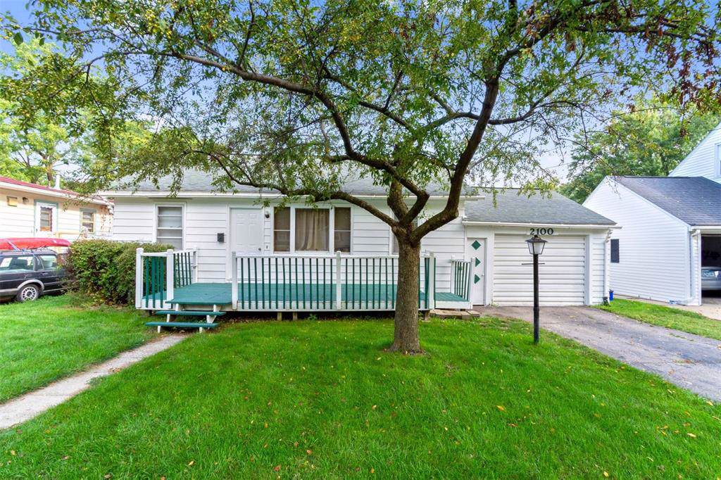 2100 10th Avenue - Photo 1
