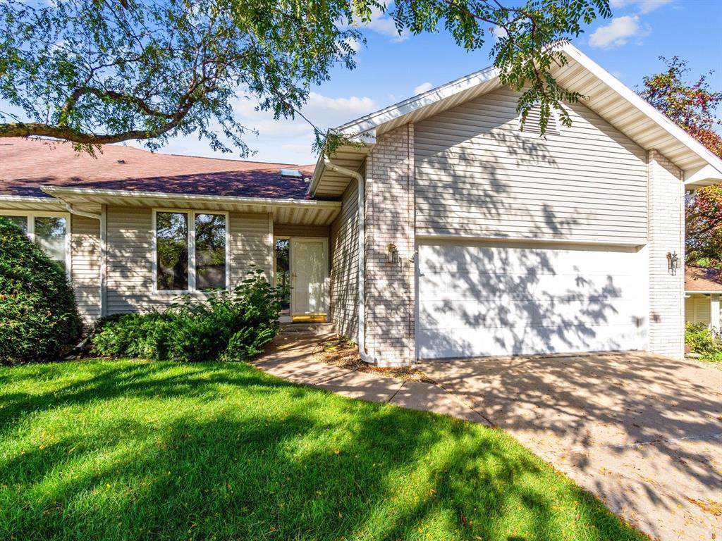 3106 Yorkshire Drive - Photo 1
