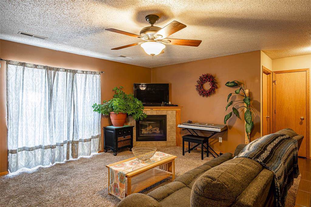409 James Boulevard - Photo 1