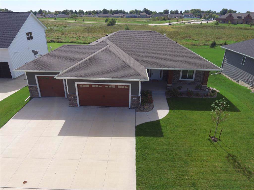 757 Eastview Avenue - Photo 1