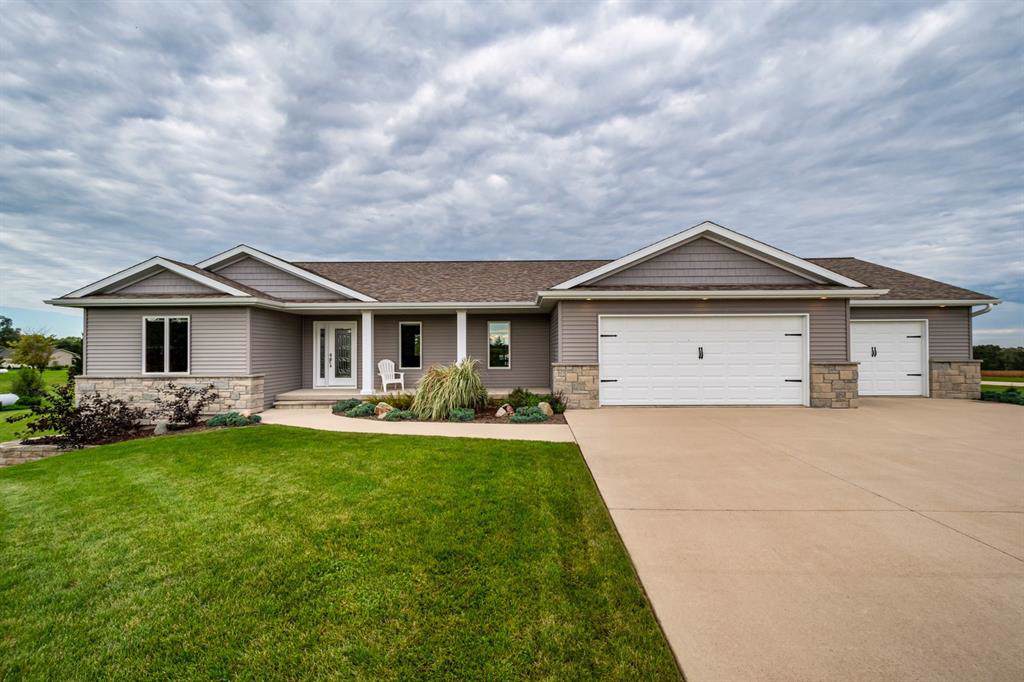 22005 Cardinal Court - Photo 1