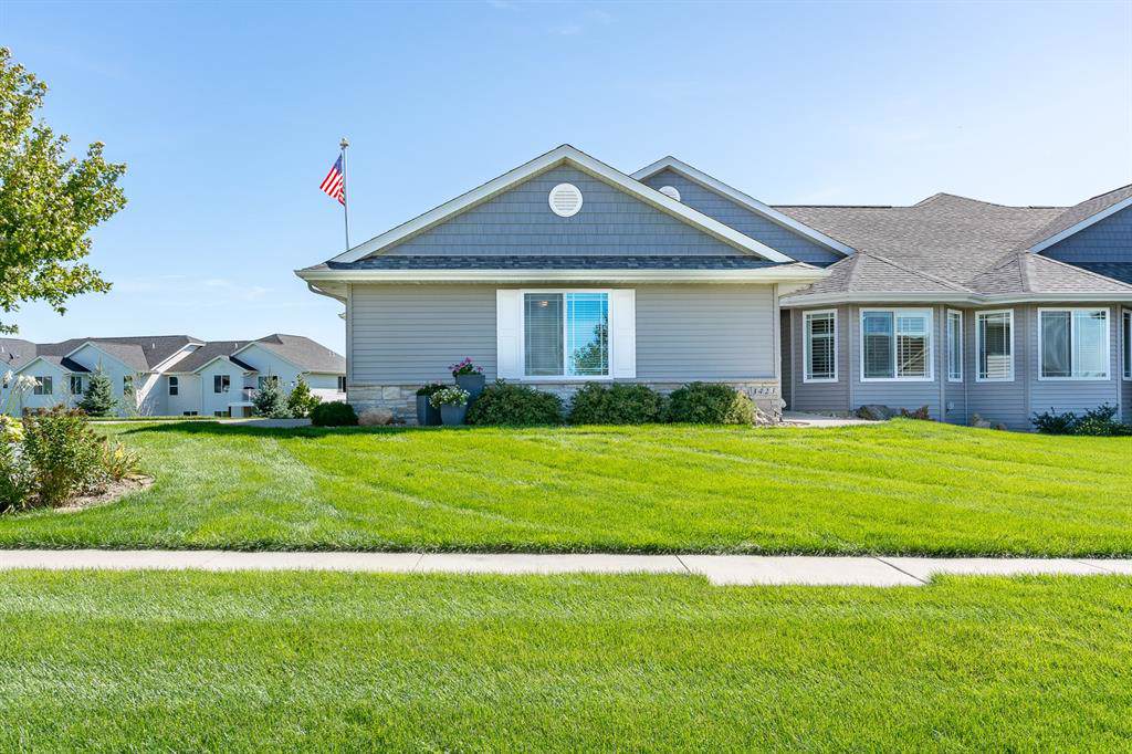 3423 Granger Avenue - Photo 1