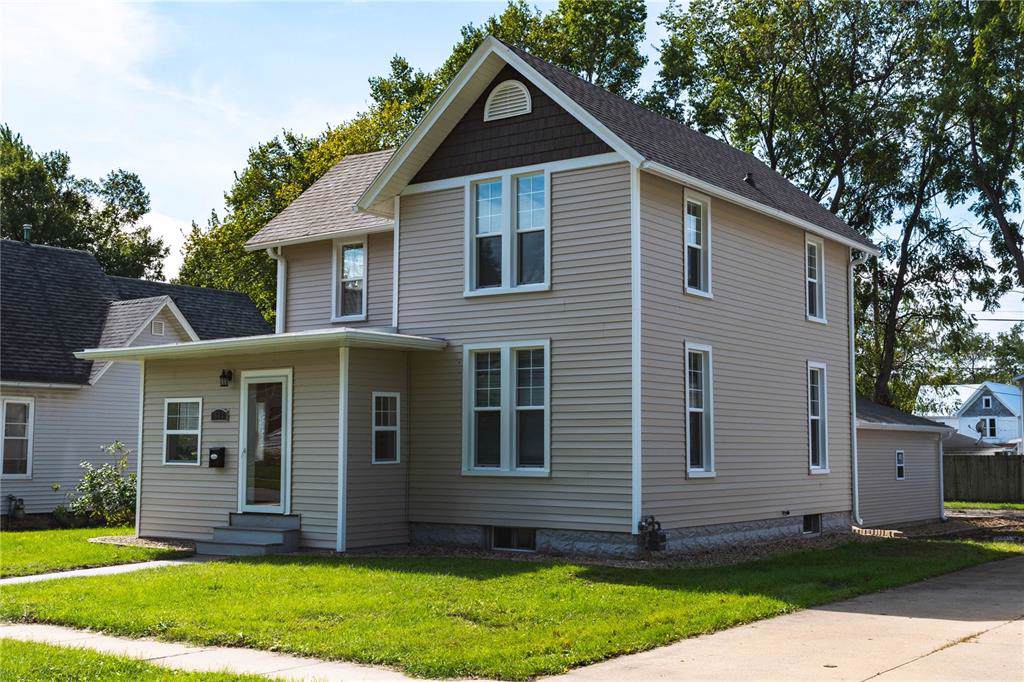 940 9th Street - Photo 1