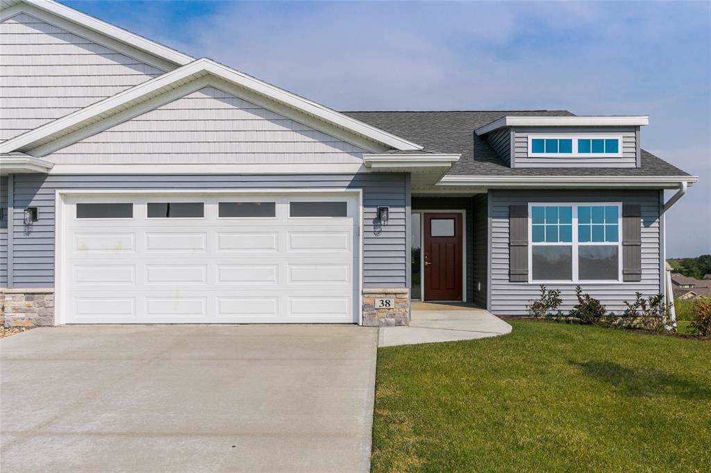 38 Pinnacle Lane - Photo 1