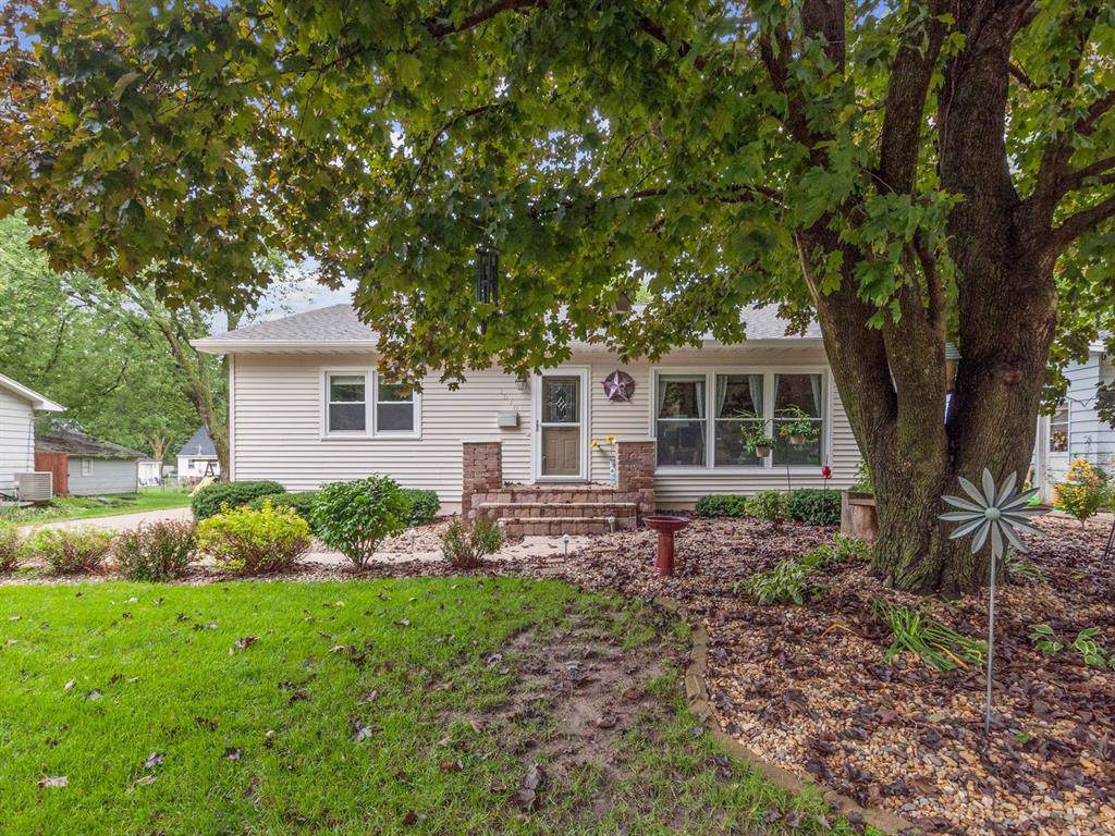 1570 27th Street - Photo 1