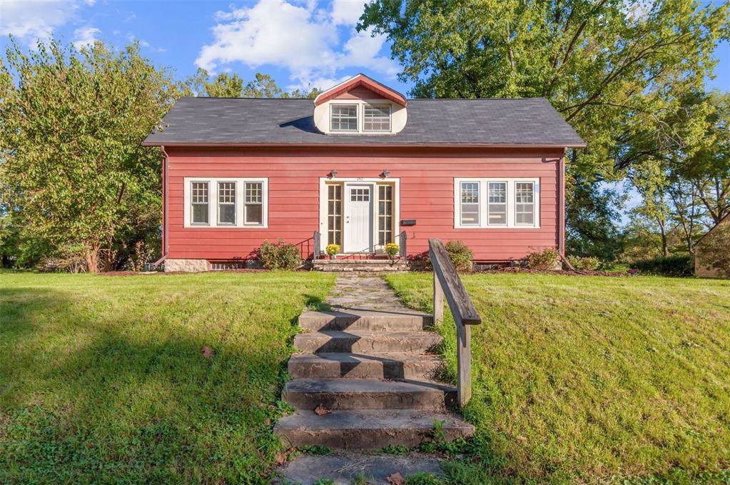 262 6th Avenue - Photo 1