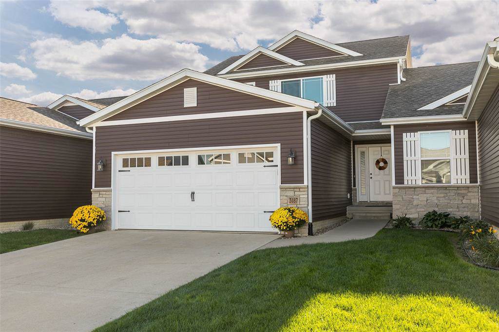 3187 Sherwood Place - Photo 1