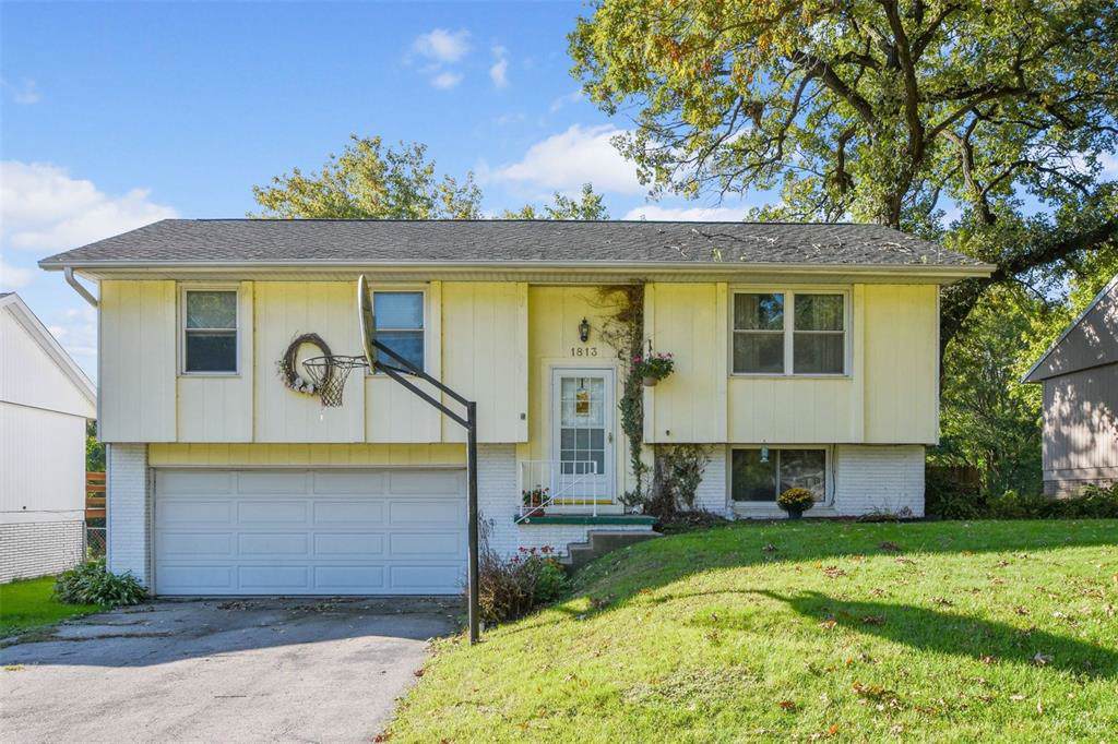 1813 Northbrook Drive - Photo 1