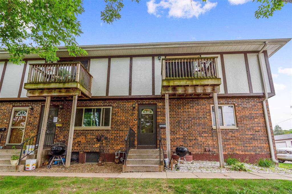 806 36th Street - Photo 1