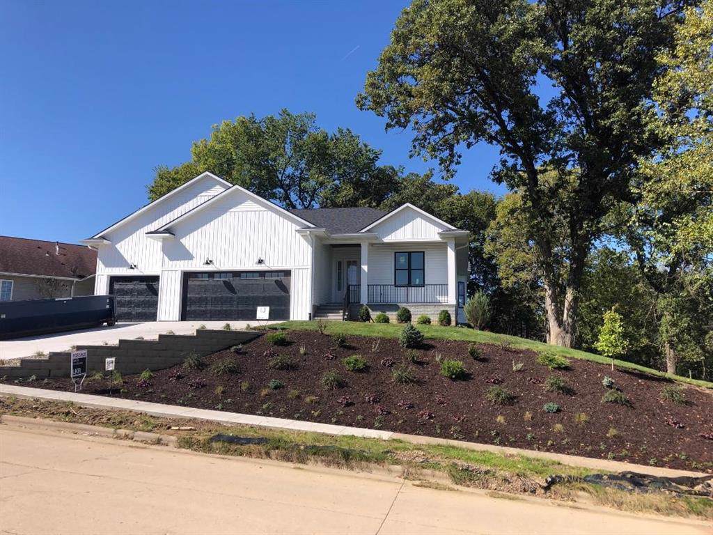 835 Mesquite Drive - Photo 1