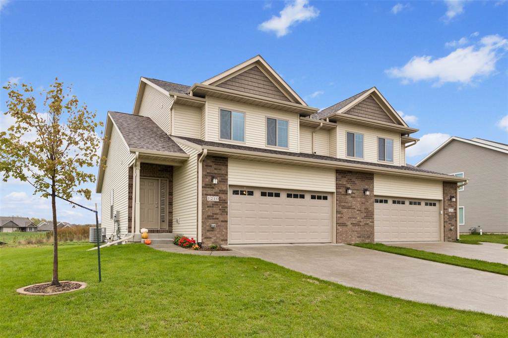 1210 Mary Lane - Photo 1