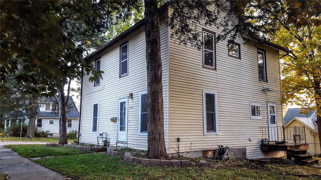 189 9th Street - Photo 1