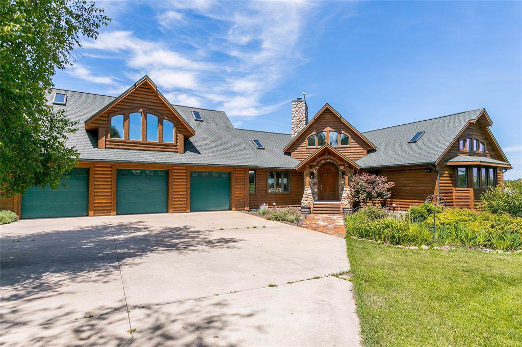 3940 Causeway Circle - Photo 1