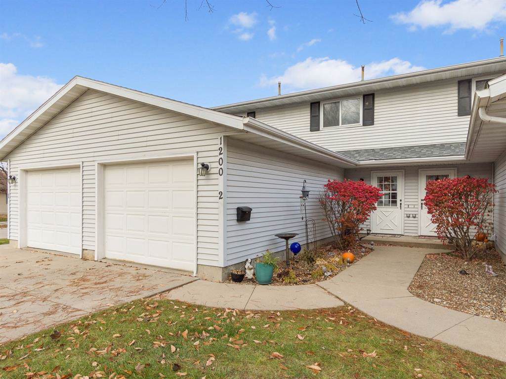 1200 Daleview Drive - Photo 1
