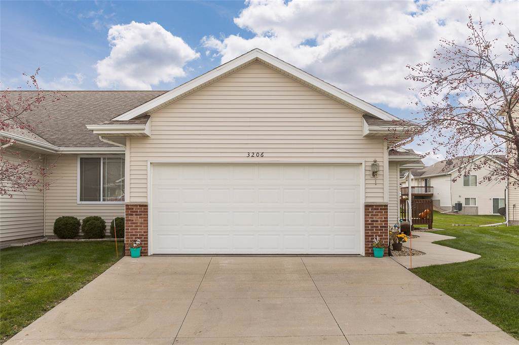 3206 Prairie Bend Circle - Photo 1