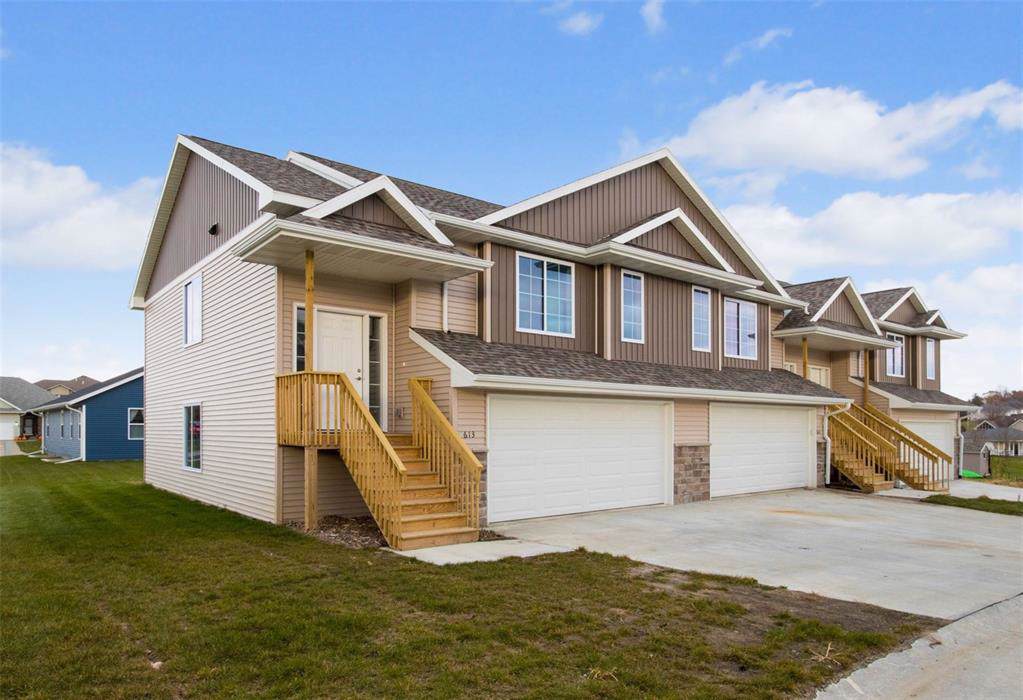611 Riley Lane - Photo 1
