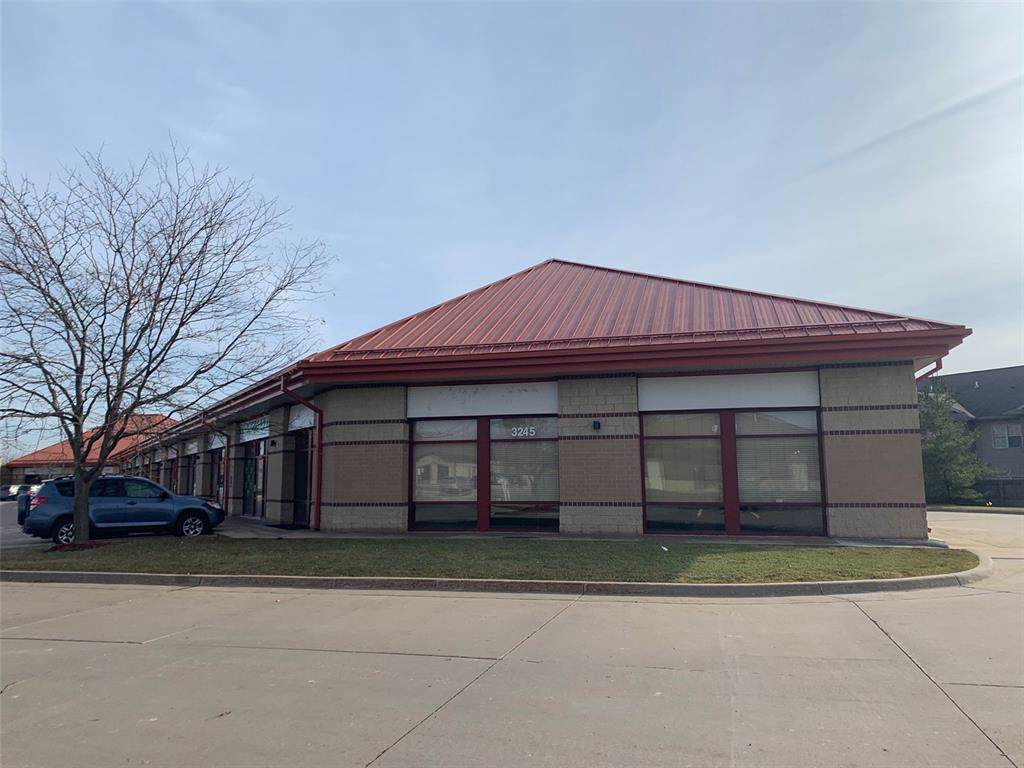 3245 Williams Parkway - Photo 1