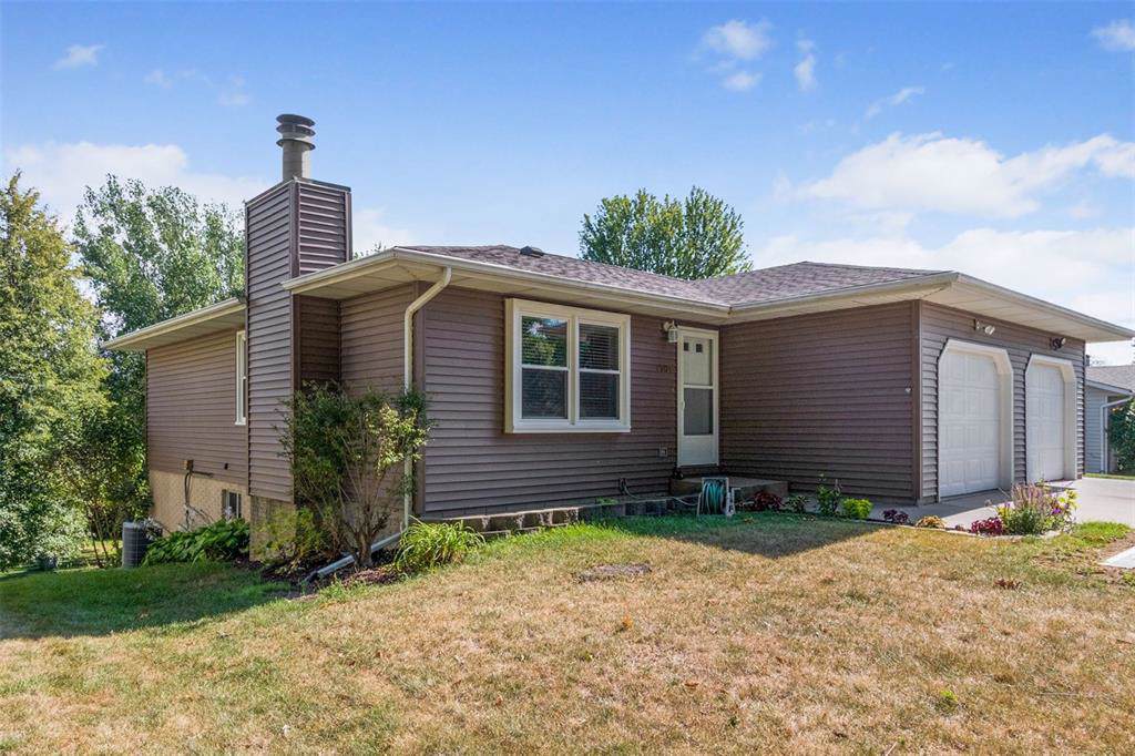 1908 South Ridge Drive - Photo 1