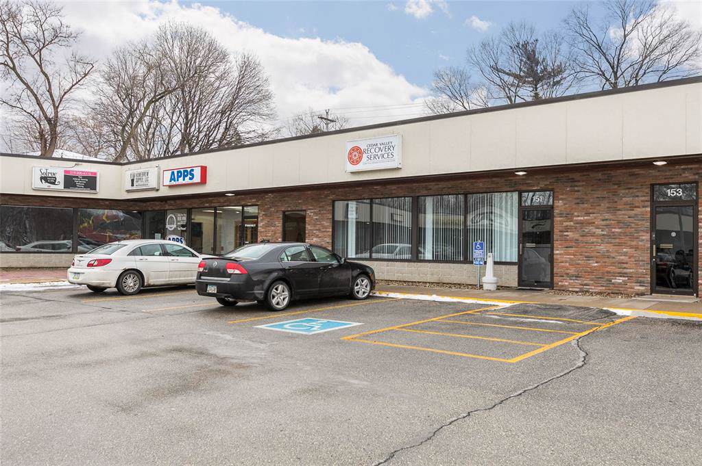 151-153 Marion Boulevard - Photo 1