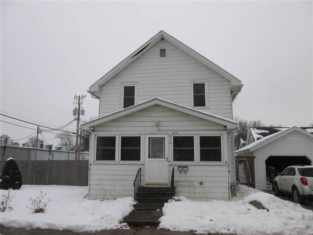619 8th Avenue - Photo 1