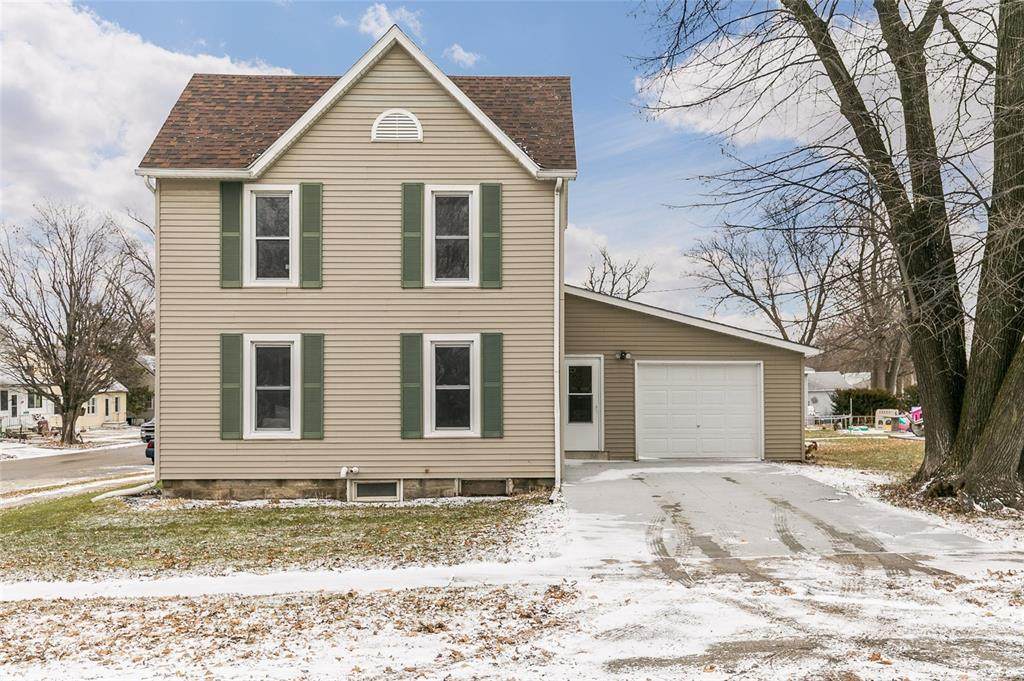 200 Benton Street - Photo 1