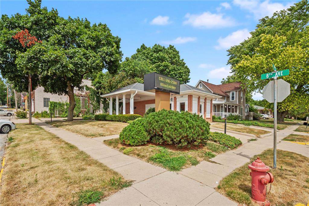 302 8th Avenue - Photo 1