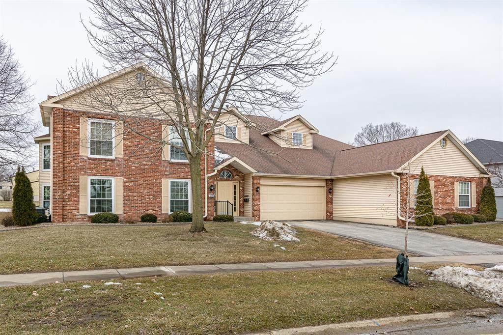 4225 Westchester Drive - Photo 1