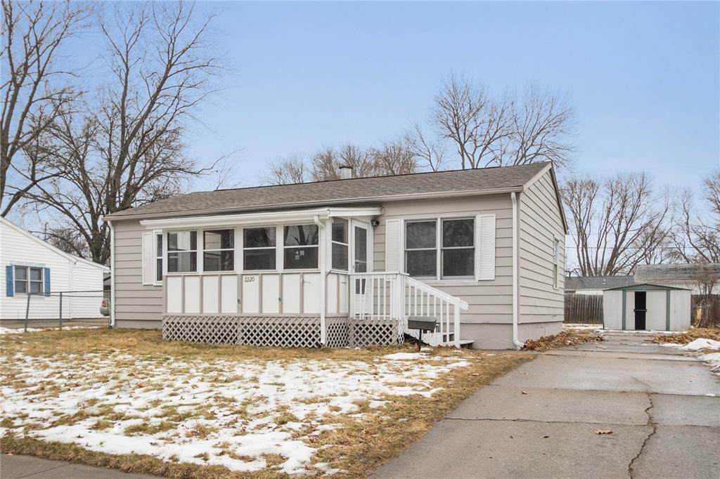 2220 California Avenue - Photo 1