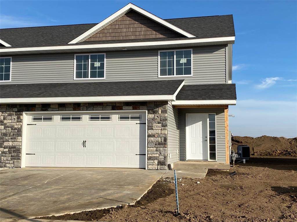 1104 Creekside Drive - Photo 1