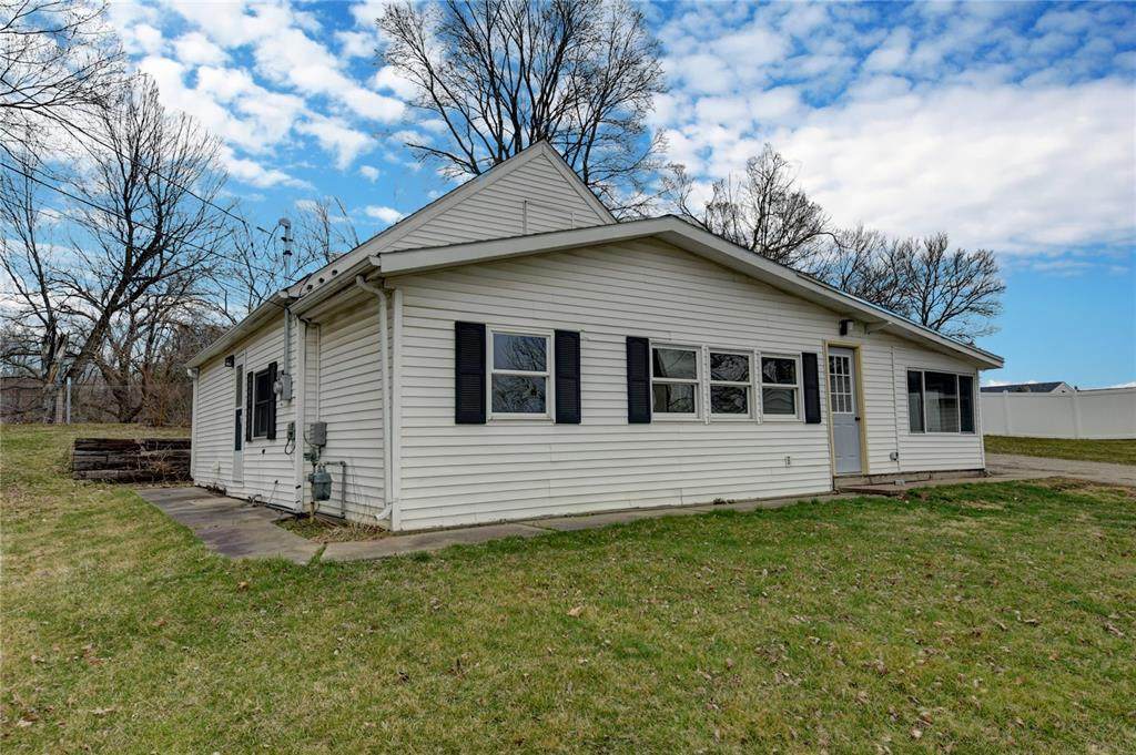 12 33rd Avenue - Photo 1