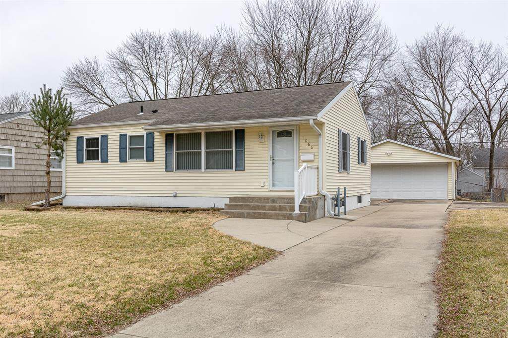 1669 9th Street - Photo 1