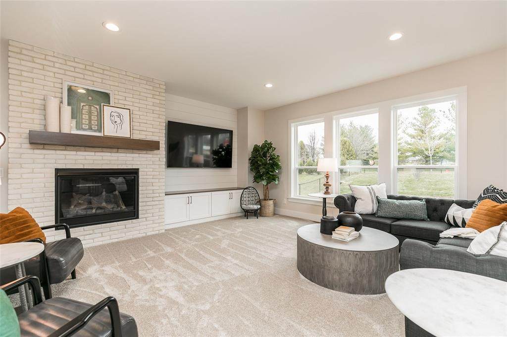 2823 Hawks Ridge Lane - Photo 1 2823 Hawks Ridge Lane - Photo 1