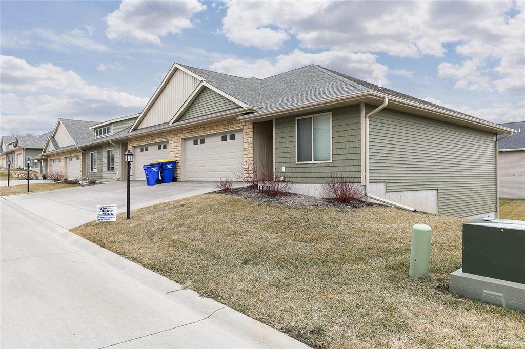 24 Renee Lane - Photo 1