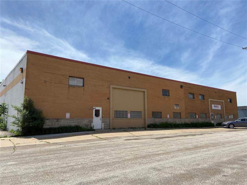 407 9th Avenue - Photo 1