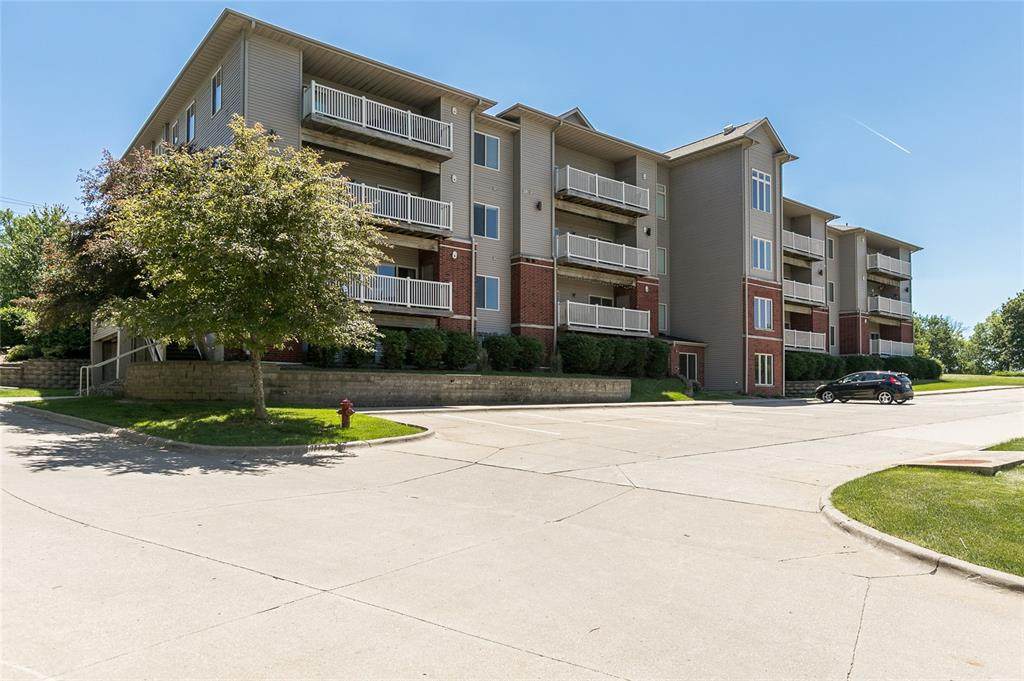 420 1st Avenue - Photo 1