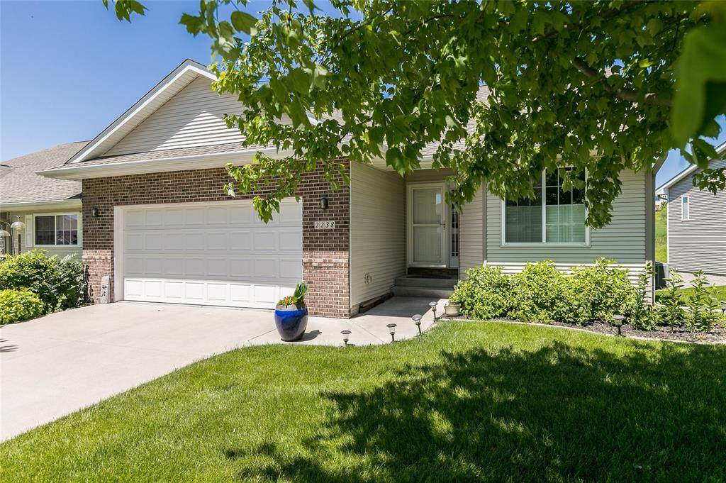 2238 Grantview Drive - Photo 1