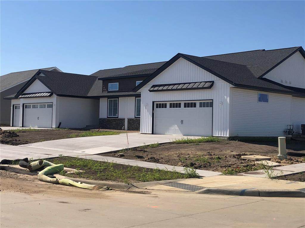 3301 Platinum Way - Photo 1